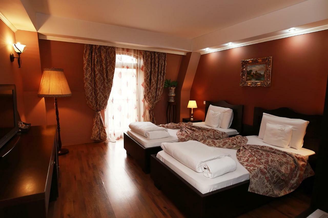 Hotel-pensiunea Zefir Guest house Timisoara